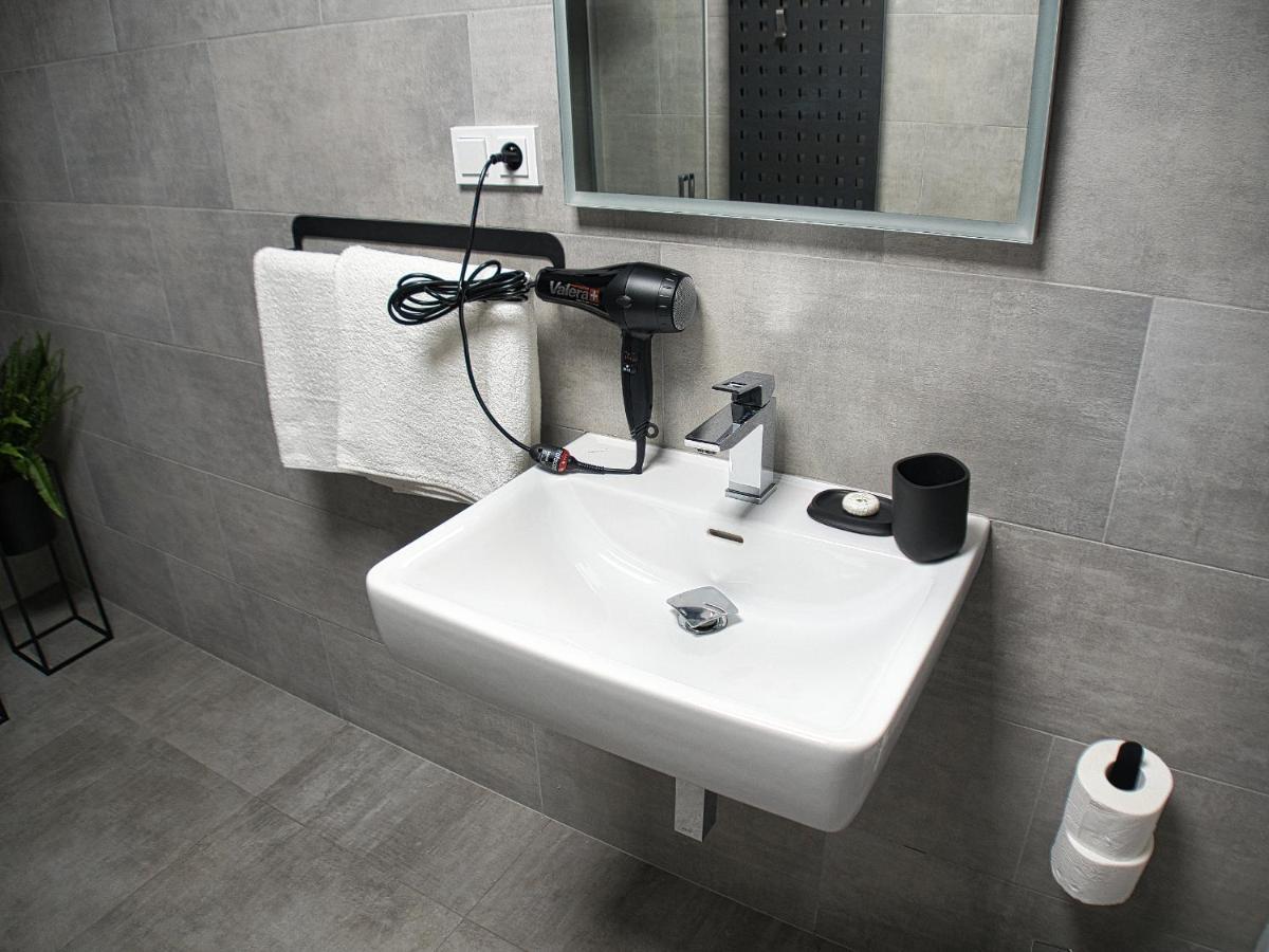 Wellness Gallery Apartments Liberec Zewnętrze zdjęcie